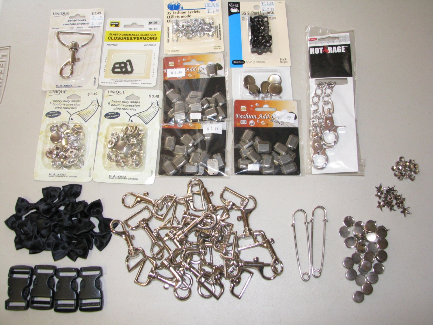 Huge lot of sewing accessories