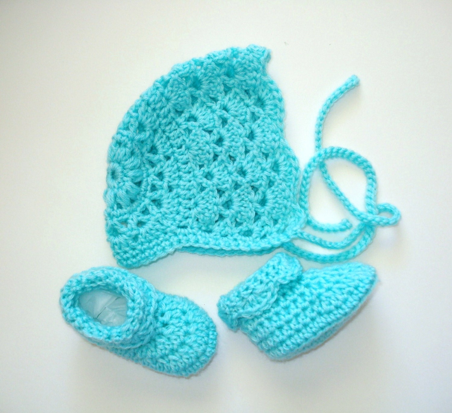 Newborn Baby Bonnet & Booties in Light Turquoise - Reborn Doll Bonnet