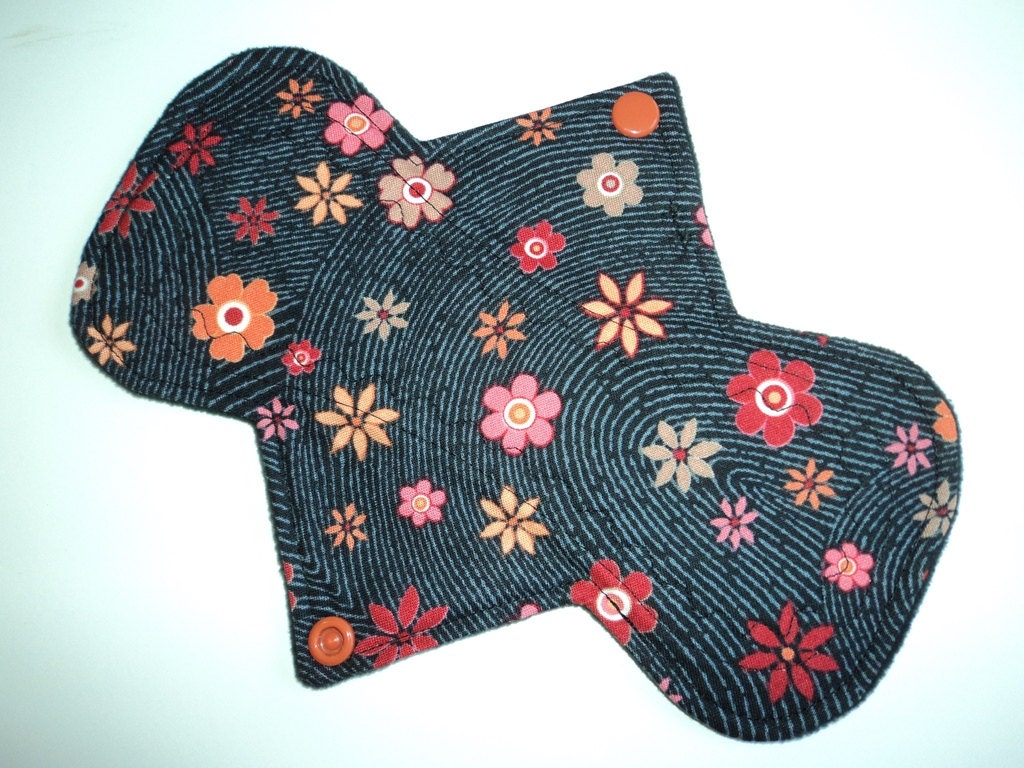 Cloth Menstrual Pad - 8" Bamboo / Hemp - Regular Absorbency - Heatwave Floral