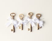 Key boutonniere, Groomsmen, Wedding - Key to my Heart (GOLD)
