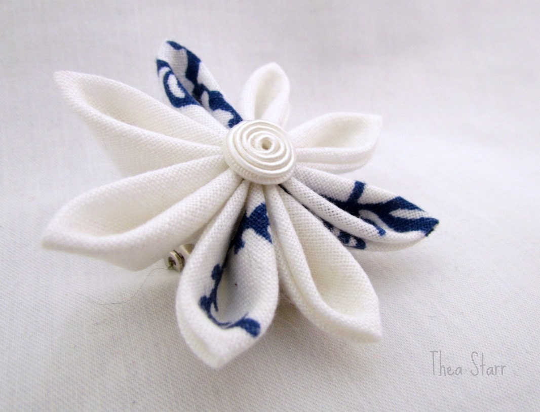 Fabric Flower Brooch - White and Navy