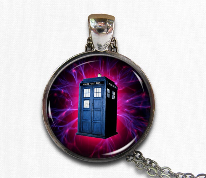 Tardis Dr who necklace, tardis Jewelry, Time Machine Police box Space pendant, gift for men women