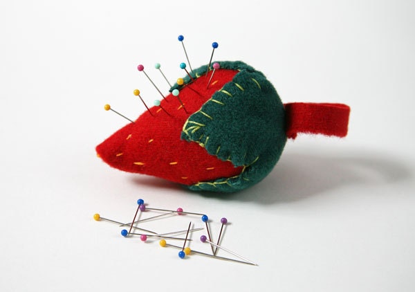 Strawberry Pin Cushion, Wool Pincushion, Fruit, Red, Green, Needlecraft, Embroidered, Vintage Style, Sewing Room Decor