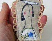 Handmade textile machine embroidered BROOCH ooak : Lavinia loves birds, particularly spotty ones