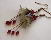 Vintage Inspired Hand Dyed Moss Green Lucite Lily Drop Earrings, Gift for Her, Romantic Vintage Nature Jewelry.Ruby,Spring Fashion