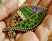 Felt and zipper  leaf brooch