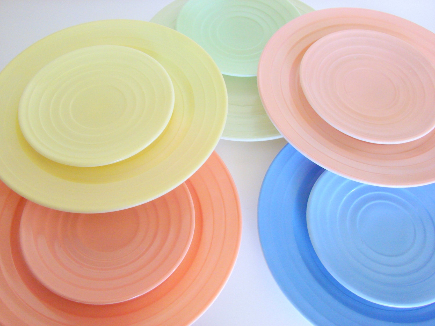 Vintage Hazel Atlas Pastel Moderntone Platonite Kitchenware Plates and Saucers