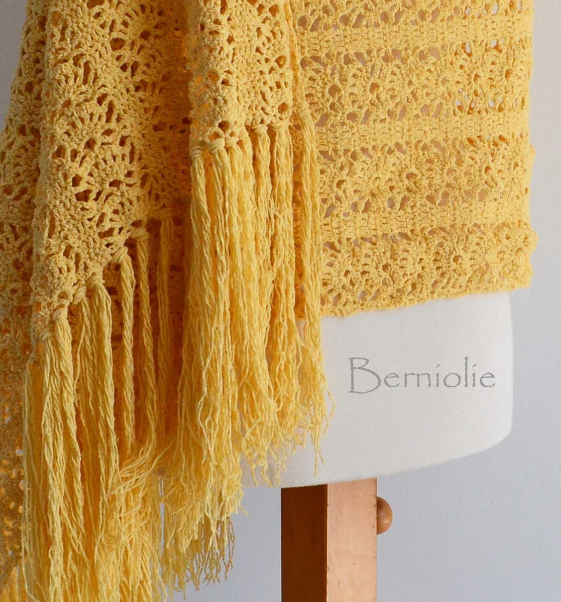 Yellow lace crochet shawl stole cotton  I970