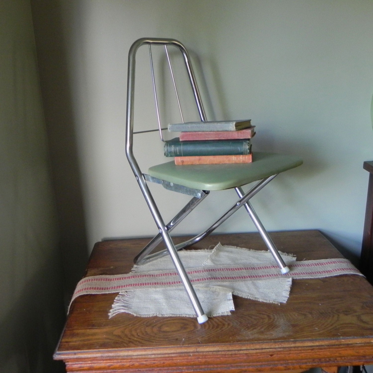 Pair of vintage retro child chairs children folding metal with vinyl seat in avacado green