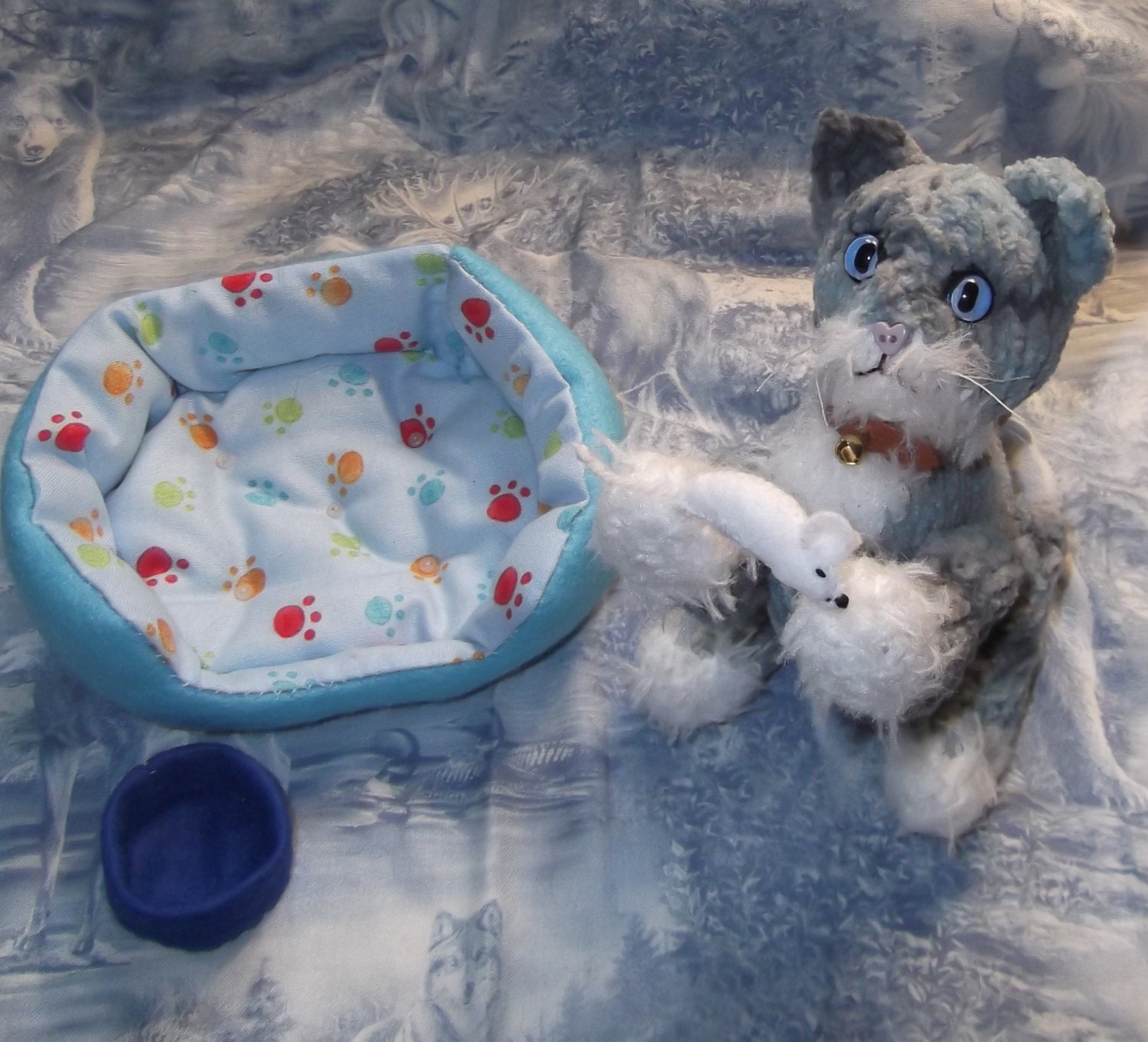Miniature Knitted Blue Cat Set