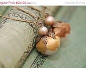 ON SALE A sudden birth. vintage flower bud earrings.