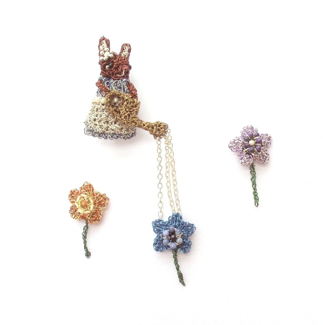 Rabbit watering flowers double brooch set, flower brooch