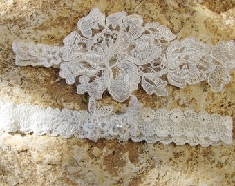 SET Royalty elegance ivory lace wedding garter and TOSS garter ivory lace garter beautiful bridal quality embroidery
