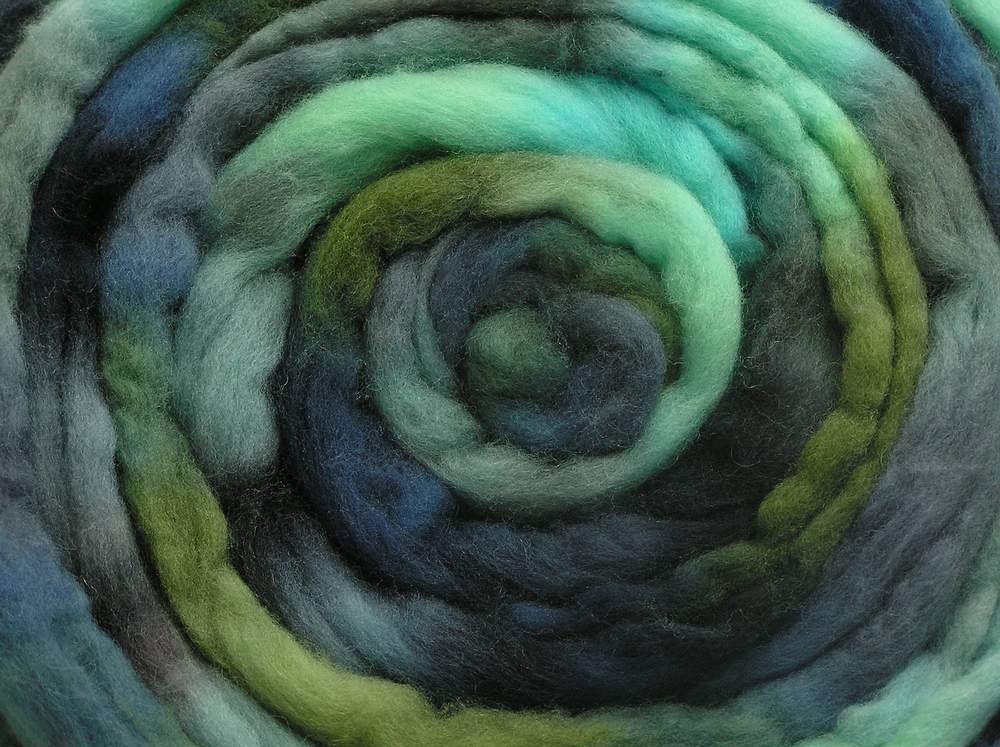 100g Space-Dyed Falkland Wool Top - Still Waters