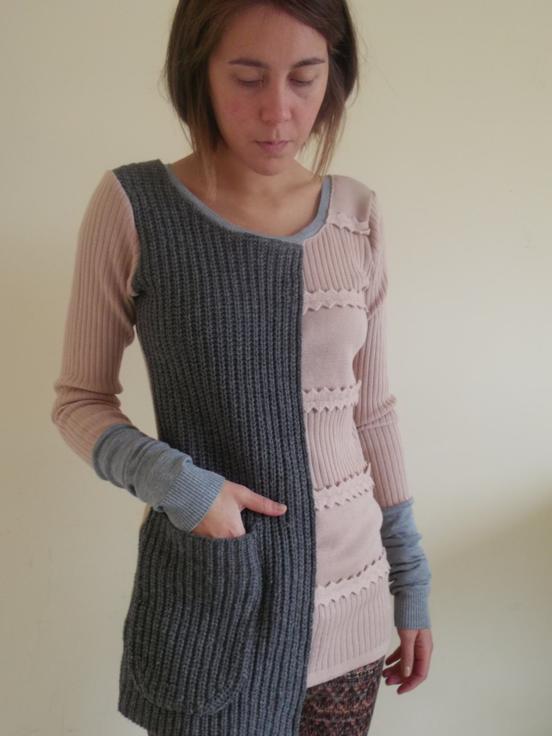 XS/S upcycled jumper in pale pink and gray wool - extrasmall / small