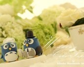 bride and groom Owls with swallow-tailed coat wedding cake topper
