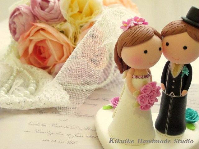 LOVE ANGELS Wedding Cake Topper-love bride and groom with sweet heart - Couple