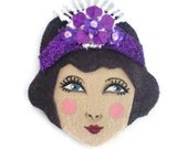 Flapper girl brooch - Dixie, midnight black, yellow, roaring twenties