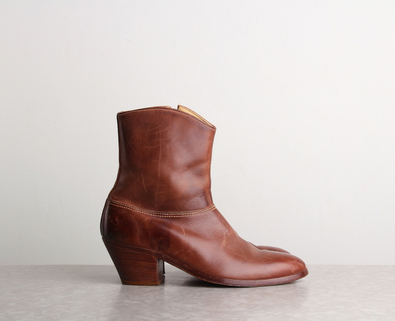Vintage Boots . Cowboy . Leather . Stacked Heel . Southwest . 1970s . Desert