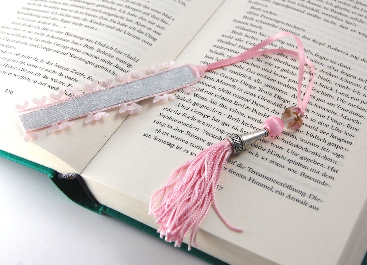 Organza Bookmark 'pink heart' with tassel and vintage satin bead