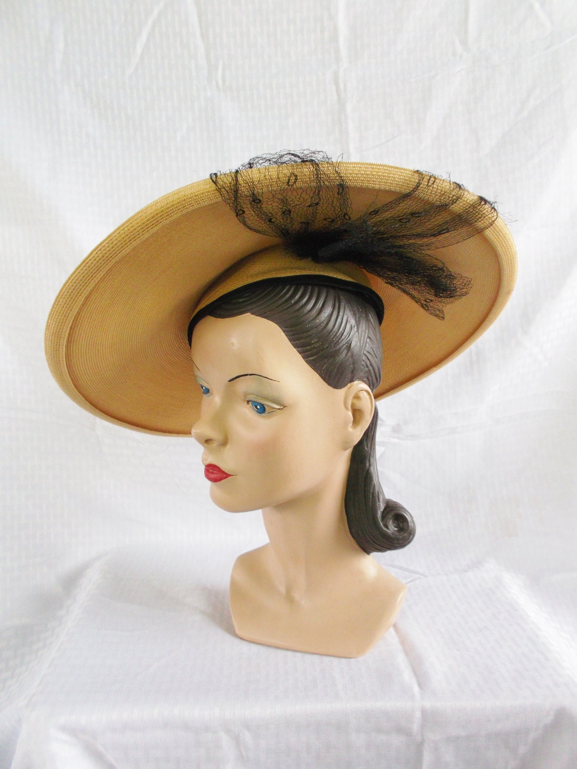 40's 50's Vintage New Look Wide Brim Hat with Black Lace by Jaysan of Charles St.