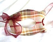 Highland Lass - Masquerade Ball Mask in Tan and Red Tartan Fabric