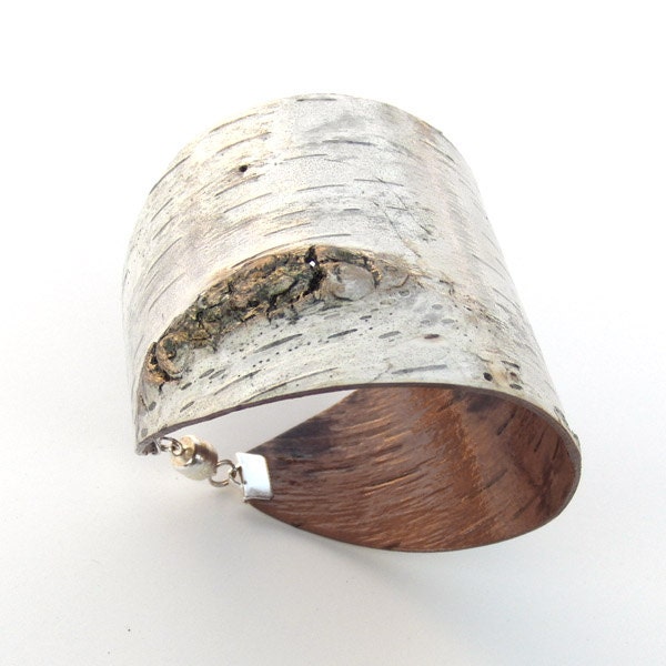 Birch bark bracelet, white birch cuff with golden knot, Branchmark