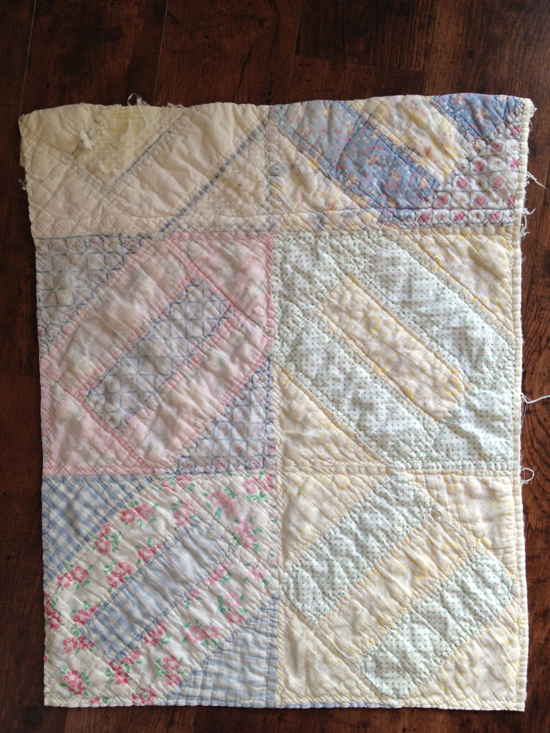 Sale Vintage Quilt Piece, Newborn Photography Basket Stuffer, Prop Set