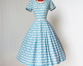 vintage 1950's dress ...staple JERRY GILDEN frederick's ditsy floral novelty print cotton full skirt pin-up dress