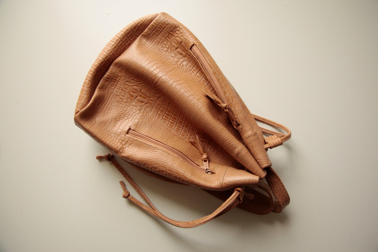 VTG 80s Tan Pleather Crossbody Bucket Bag Snakeskin Purse