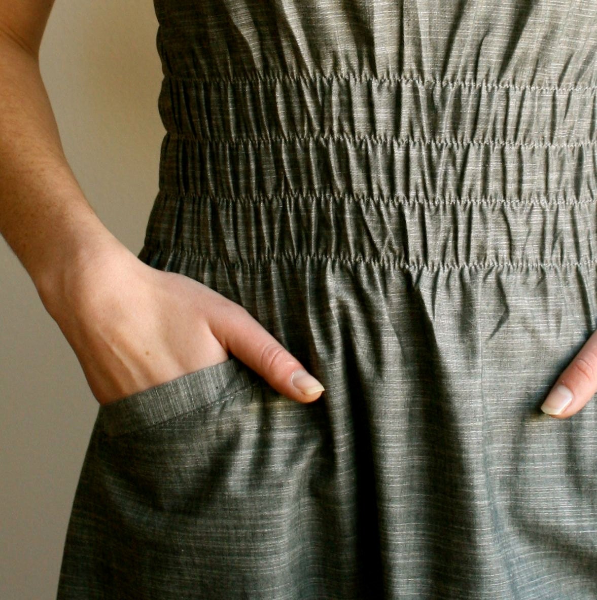 fiji dress - grey (large)