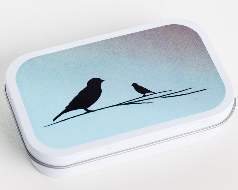 LITTLE BIRDS-Blue  (Empty Gift Tin/Altered Tin)
