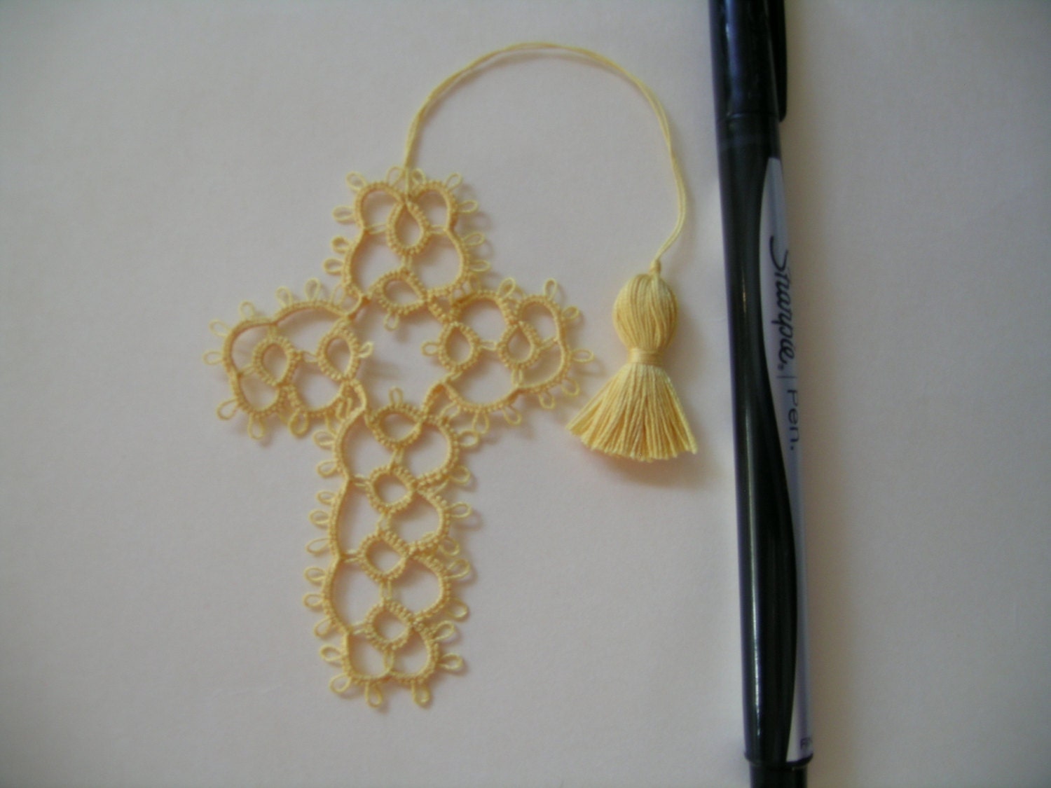 Yellow Lace  Bible Bookmark Handmade Tatting Tatted Cross  FREE SHIPPING