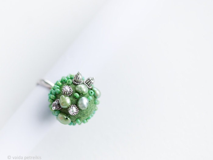 Modern statement ring with handmade felt Extraordinary unusual urban casual style Fresh woodland green  All sizes