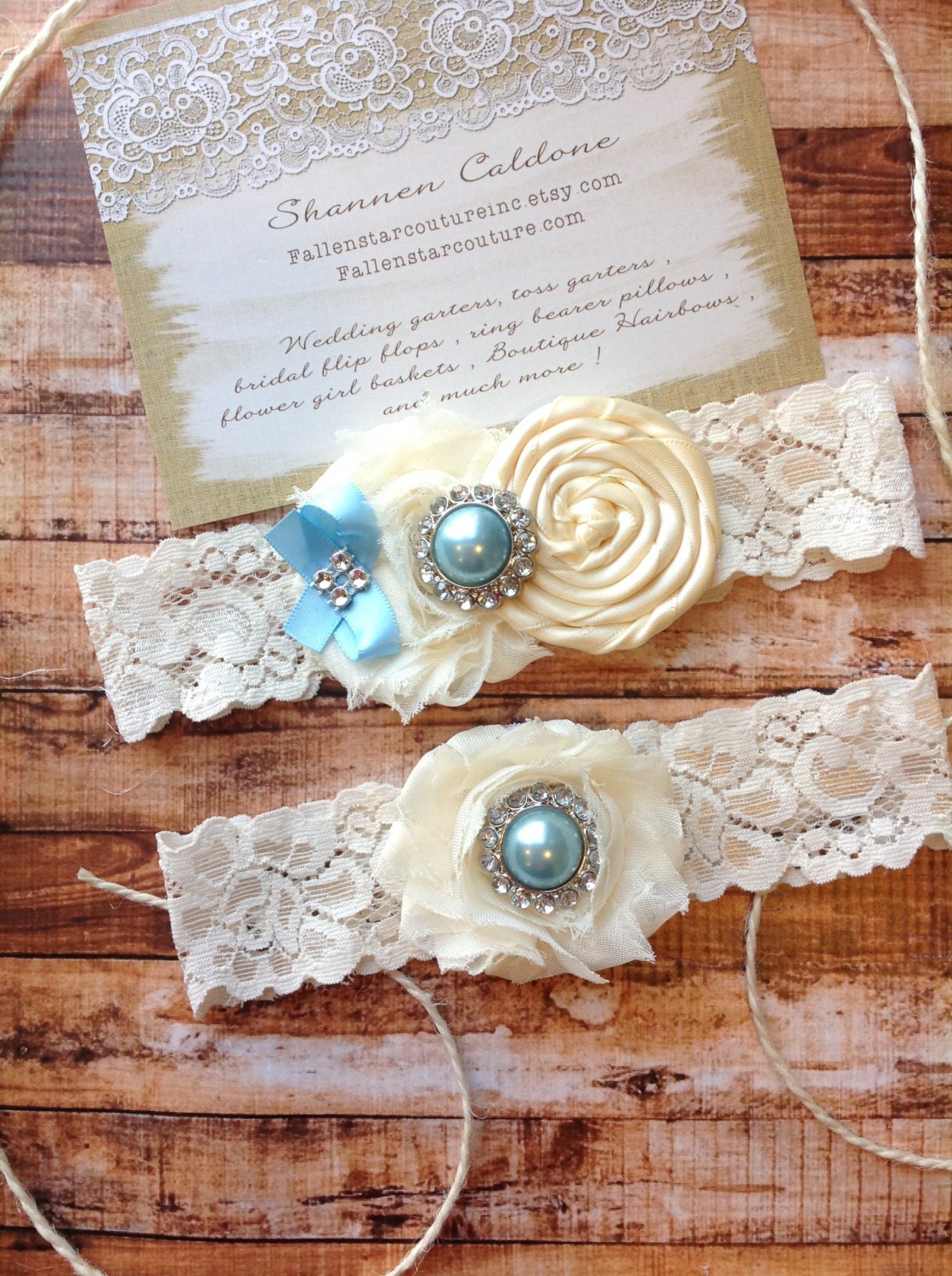 Garter/ ivory wedding garter / bridal  garter/  lace garter / toss garter / Something BLue wedding garter / vintage inspired lace garter