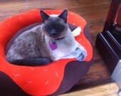 Frosted Donut Pet Bed