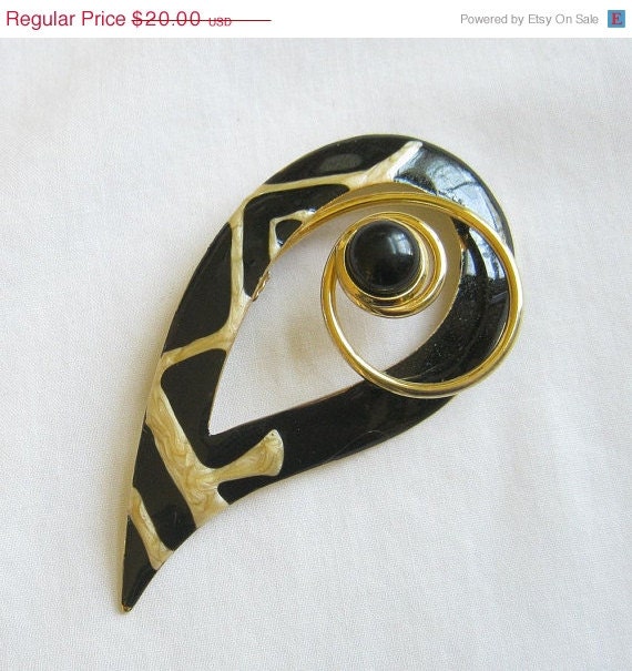 ON SALE Vintage Gold Tone, Black Cabochon and Black and Taupe Swirl Enamel Modernist Brooch