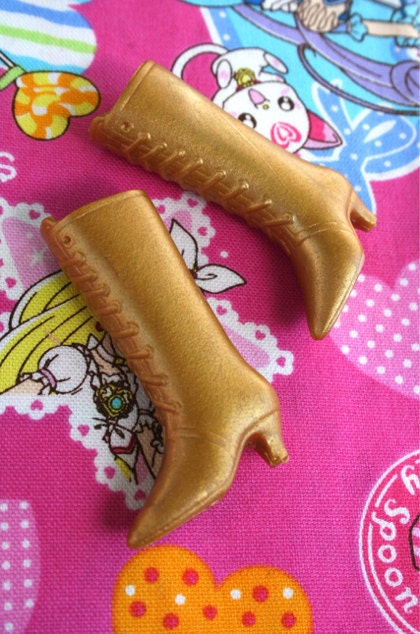 Blythe Antique Gold Shimmer Witchy Boots