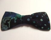 Stunning Dark Floral Bow Tie for Men New Handcrafted Adjustable Pretied Lavender Purple A