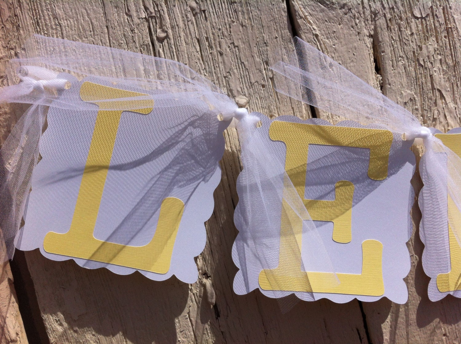 BannerLemonade Stand Scalloped Square with Tulle