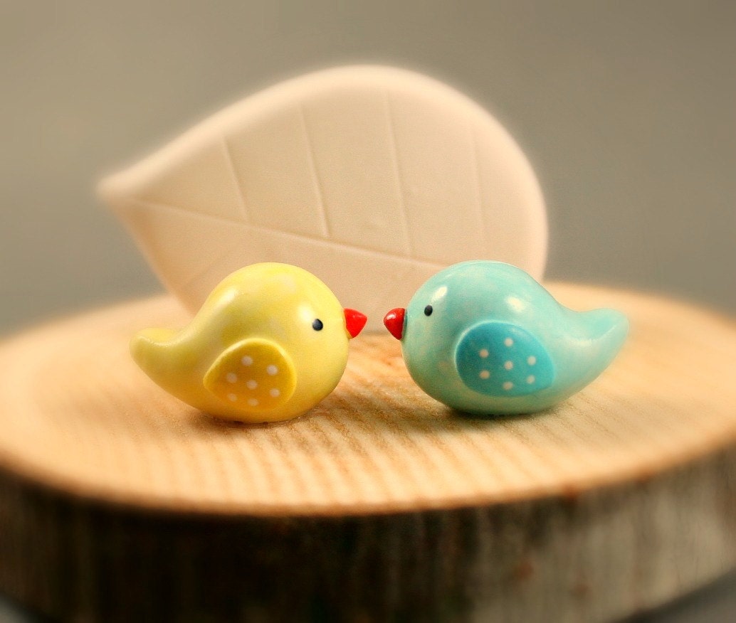 Tree Slice Business Card Holder - Little Birds In Yellow And Blue - Miniature Polymer Clay Animal