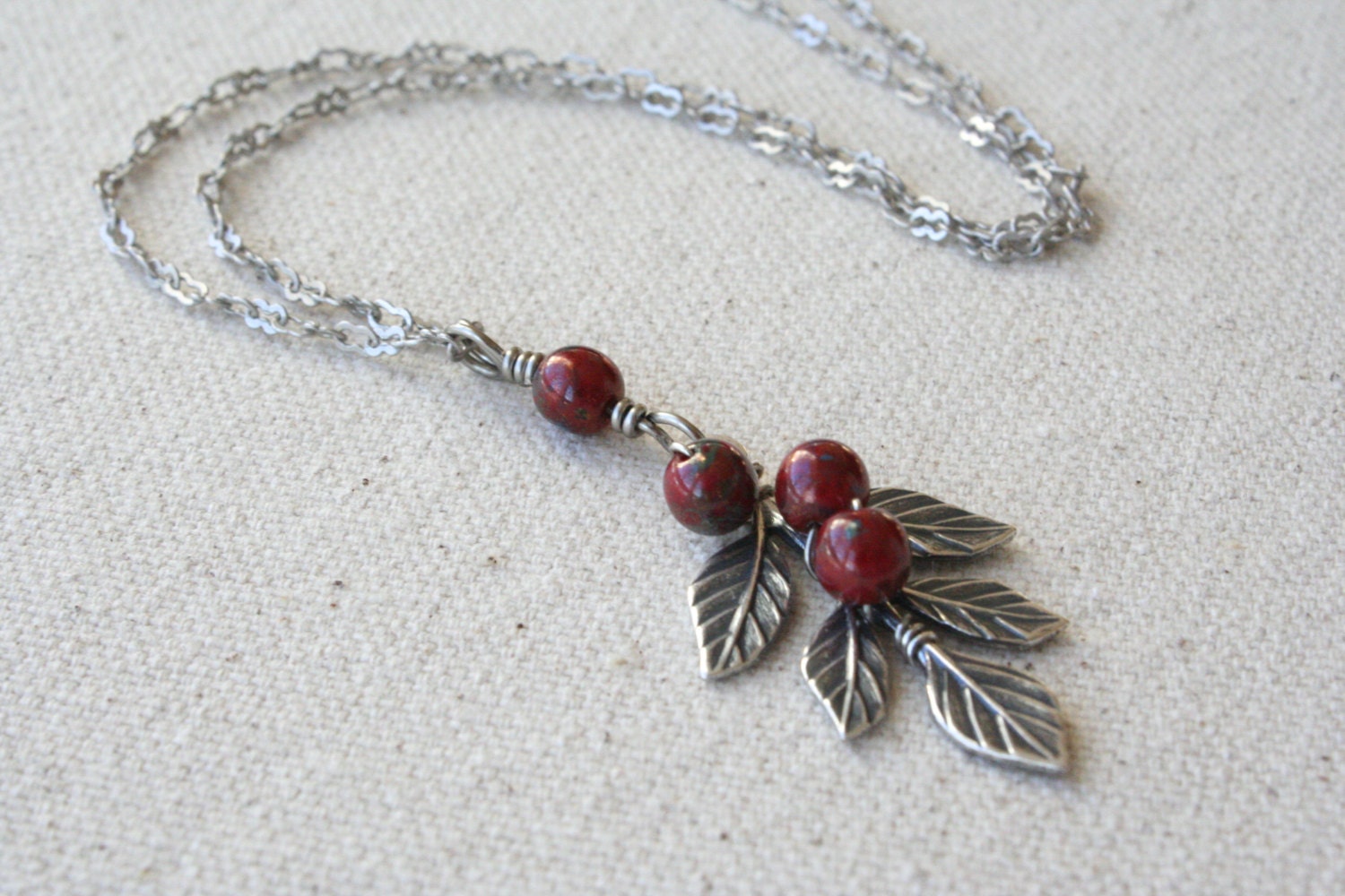 Nandina - necklace