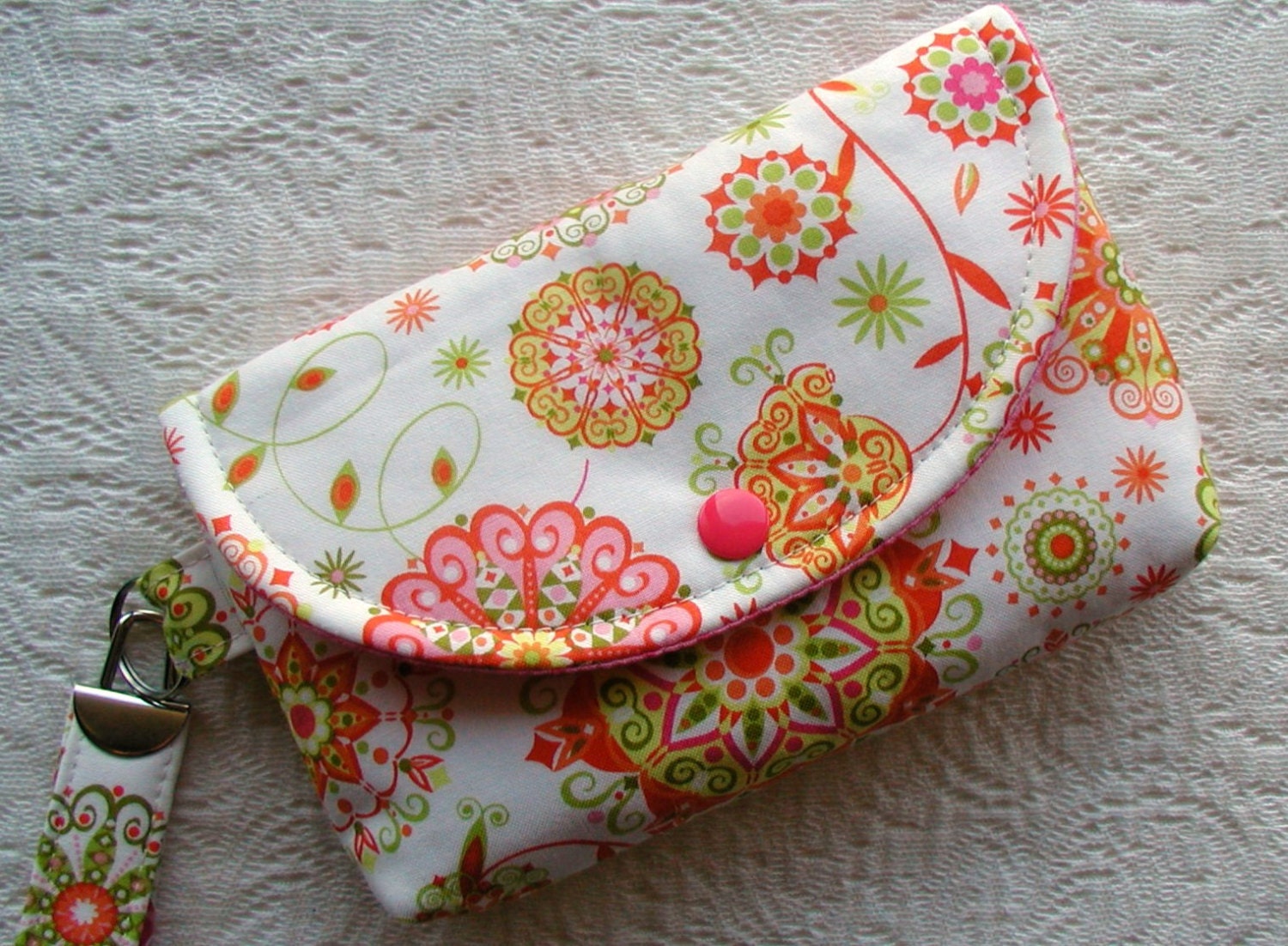 Large Snap Wristlet... California Dreamin' Mailbu