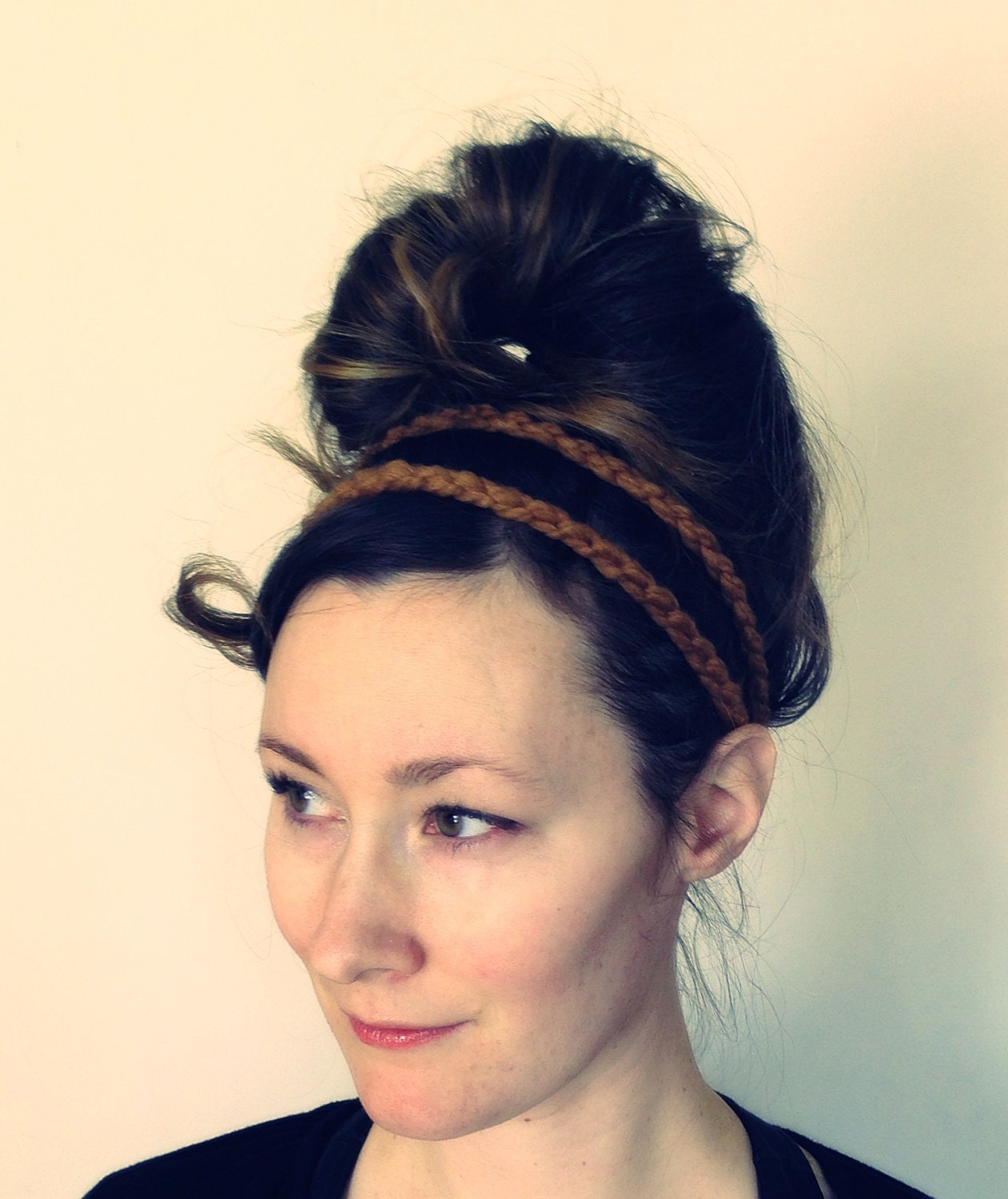 Hazelnut HEADBAND - Tan Brown, Acrylic Wool Yarn, Double Strand, Boho, Hippie, Elastic, Wood Bead, Handmade, Crochet, Yarnival.
