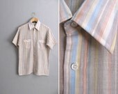 vintage men's '80s PASTEL STRIPED short sleeve WOVEN summer button-up shirt. size l.