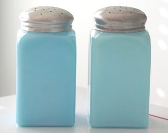 McKee Square Chalaine Blue Shakers