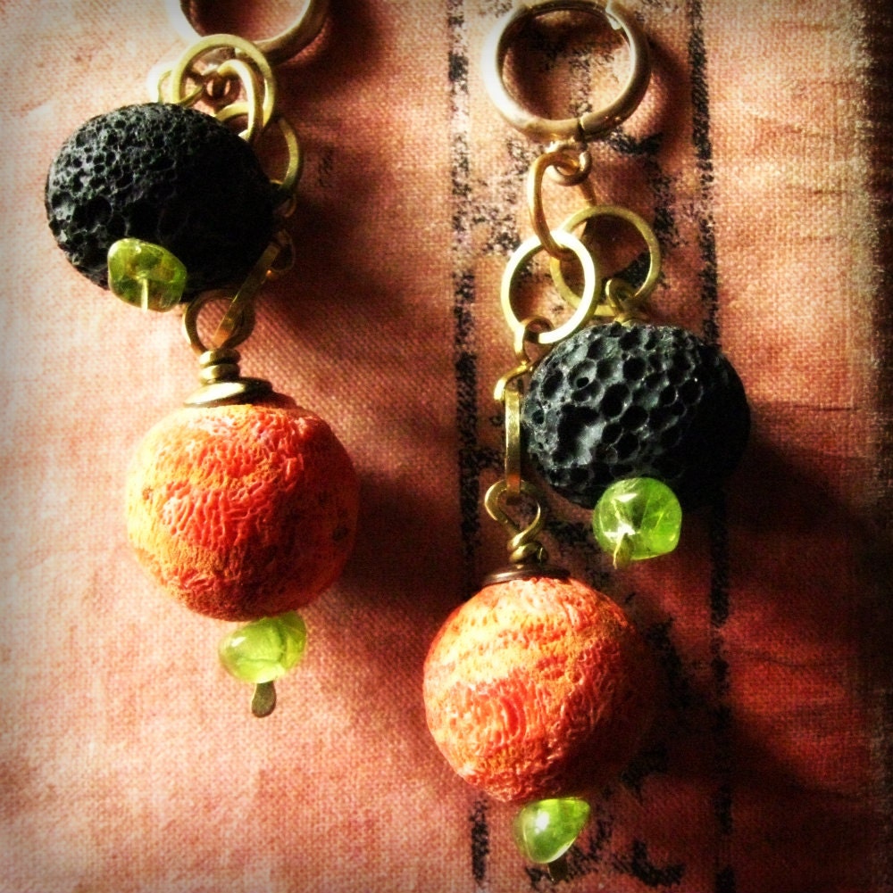 Spring Garden coral lava peridot earrings