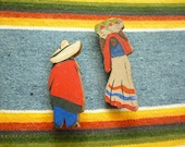 Pair of Mexican Figure Pins hand-painted souvenirs - decotodiscovintage