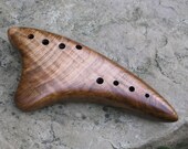 Curly Maple Key of D sharp (Eb) Old World III Ocarina - 10-hole Chromatic (Donati) tuning