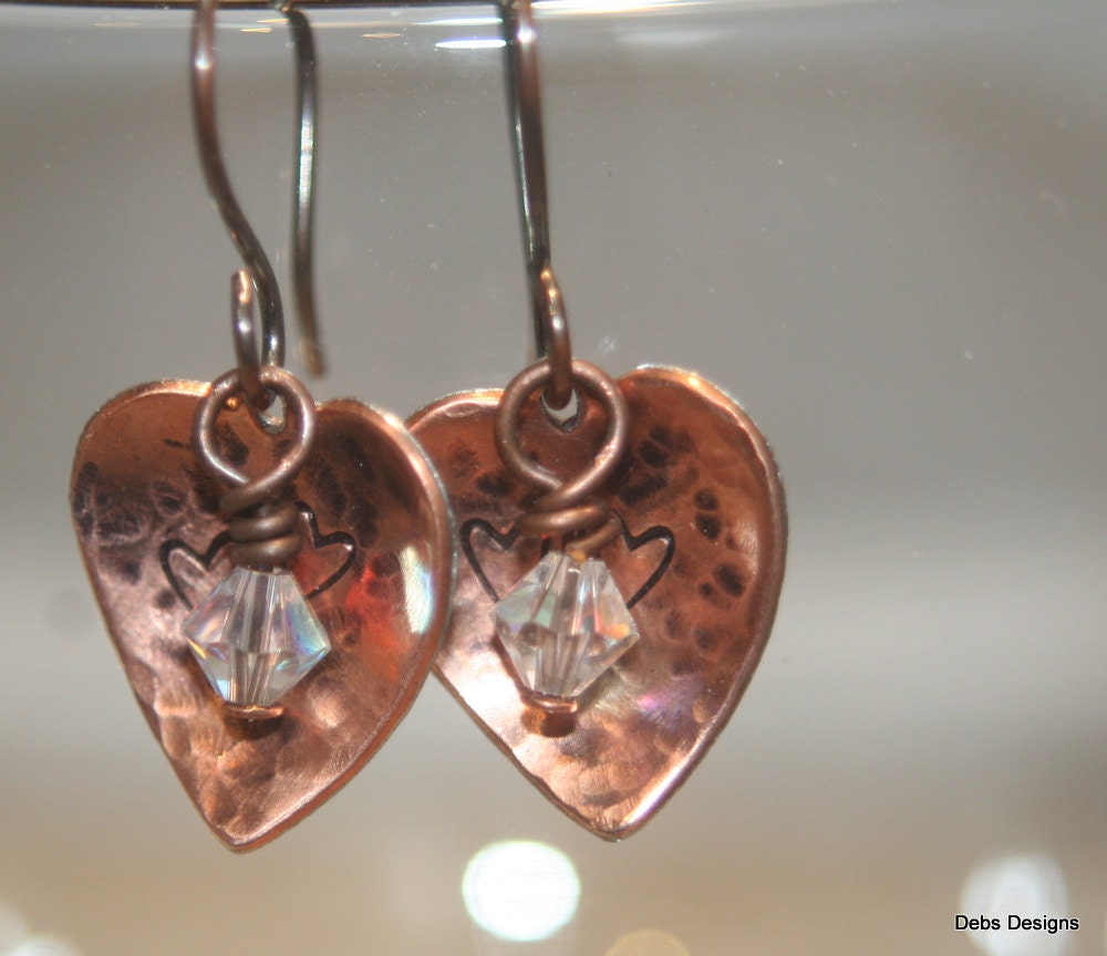 Hammered hearts earrings
